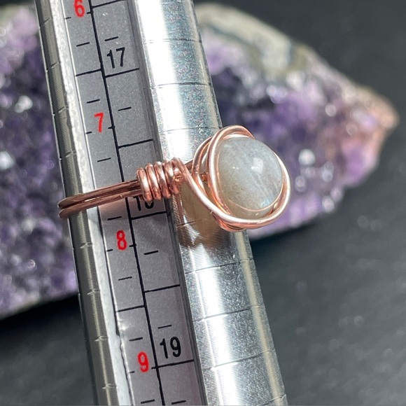 Labradorite Gemstone Bare Copper Artisan Designed Ring - Picture 15 of 16